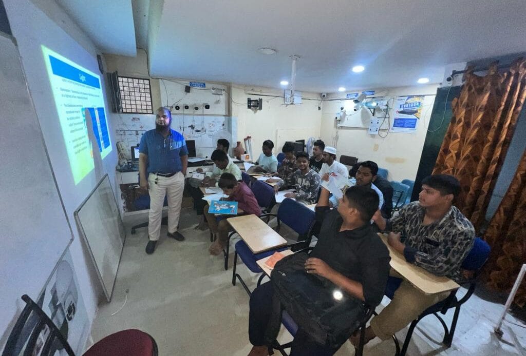 "Practical CCTV wiring and installation class during CCTV training program."