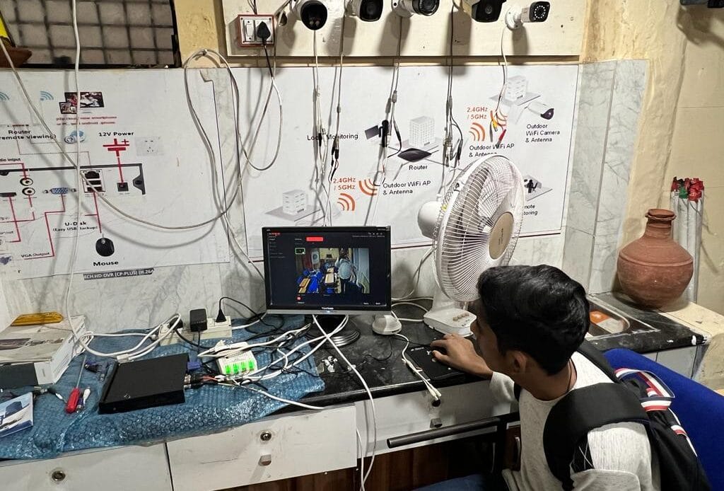 "Students learning IP camera networking and configuration during CCTV training at Techcare Solutions."